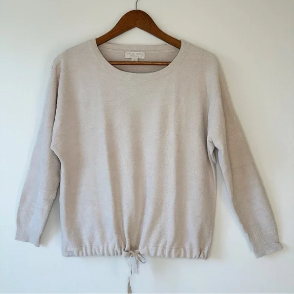 Barefoot Dreams Cozy Chic Ultralite Pullover Lounge Tie Hem Top in Stone, Small - Picture 8 of 16